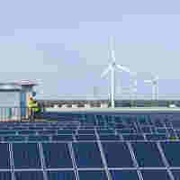 energy_wechselrichter_solar_windkraft_gettyimages-522921291_2000x2000.jpg