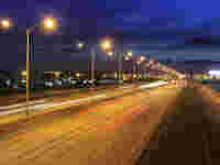 lighting_autobahn_strasse_laternen_nacht_2000x1500.jpg